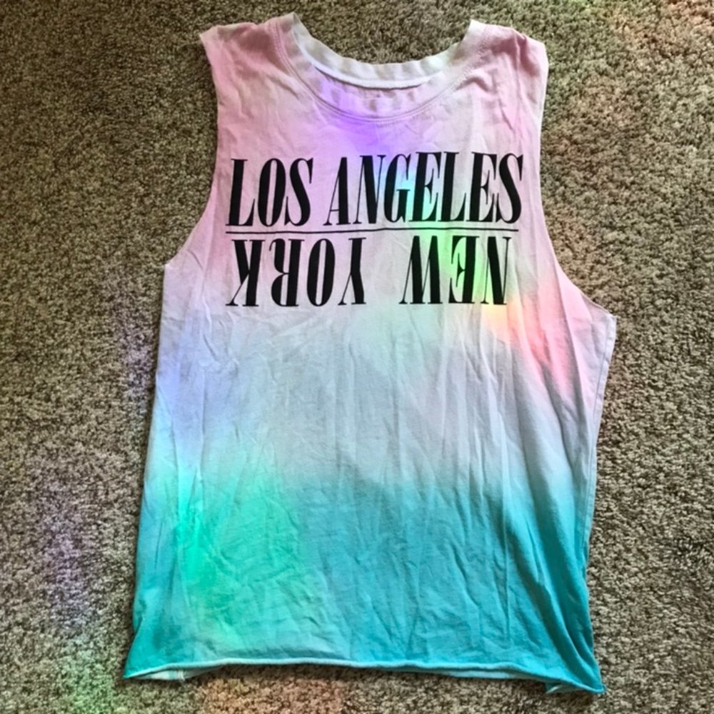 LA NY Gradient Neapolitan Loose Soft Summer Tank